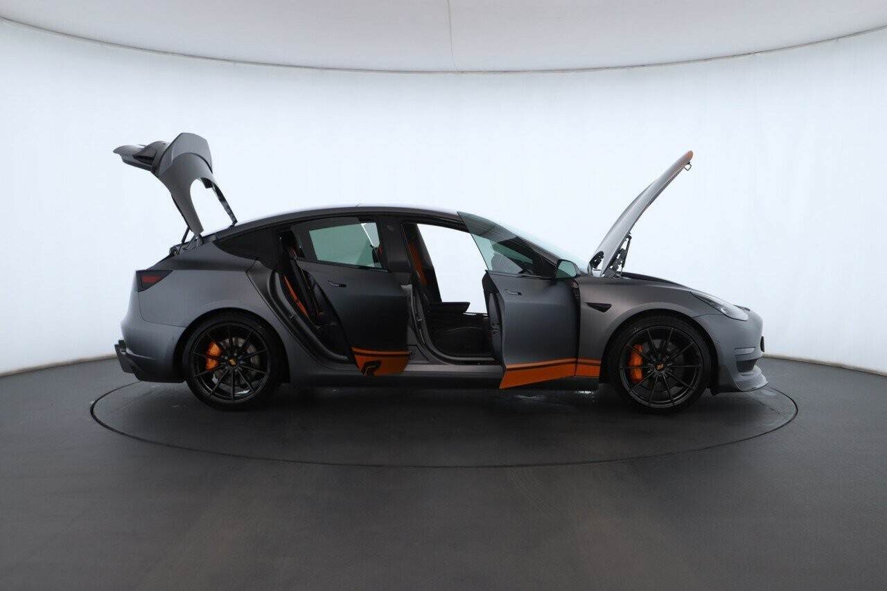 Tesla Model 3 image 2