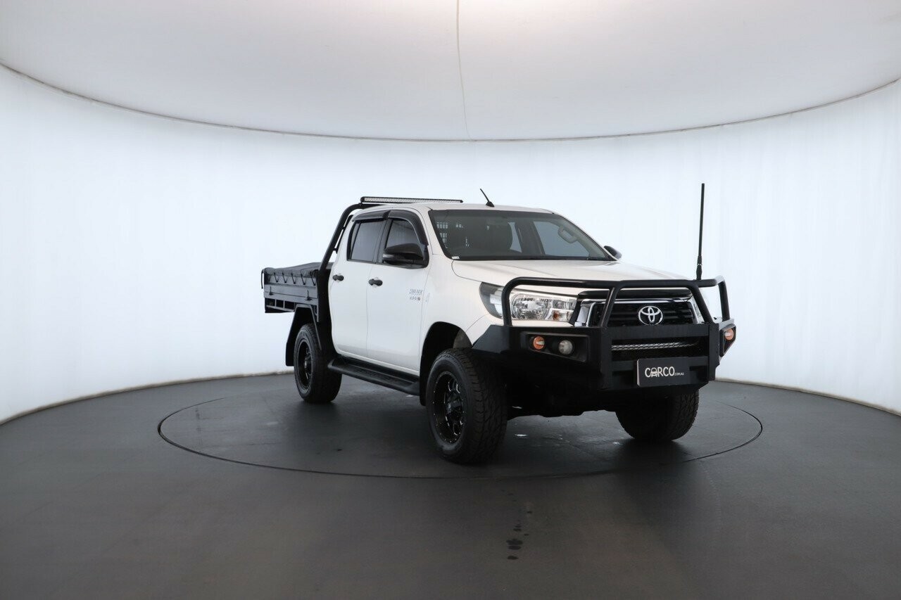 Toyota Hilux image 4