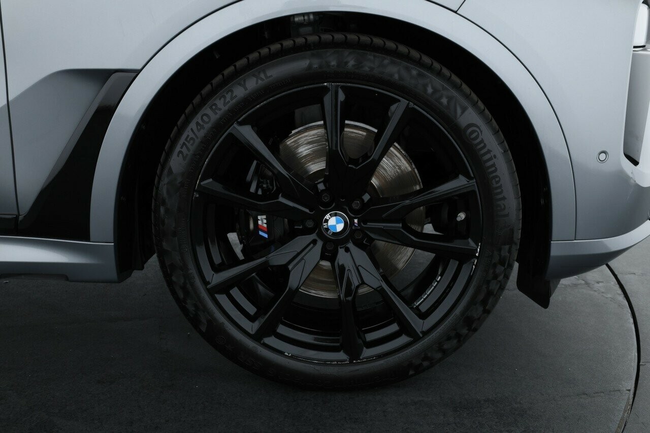 BMW X7 image 4
