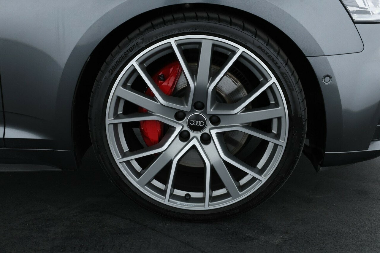 Audi S5 image 4