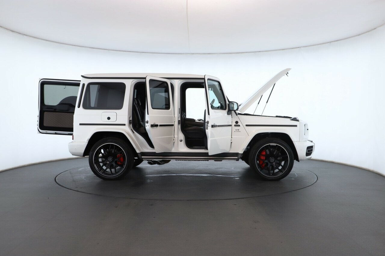 Mercedes Benz G-class image 2