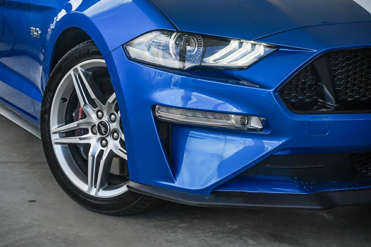 Ford Mustang image 2