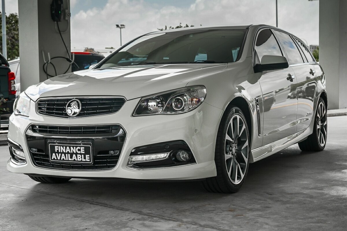 Holden Commodore image 4