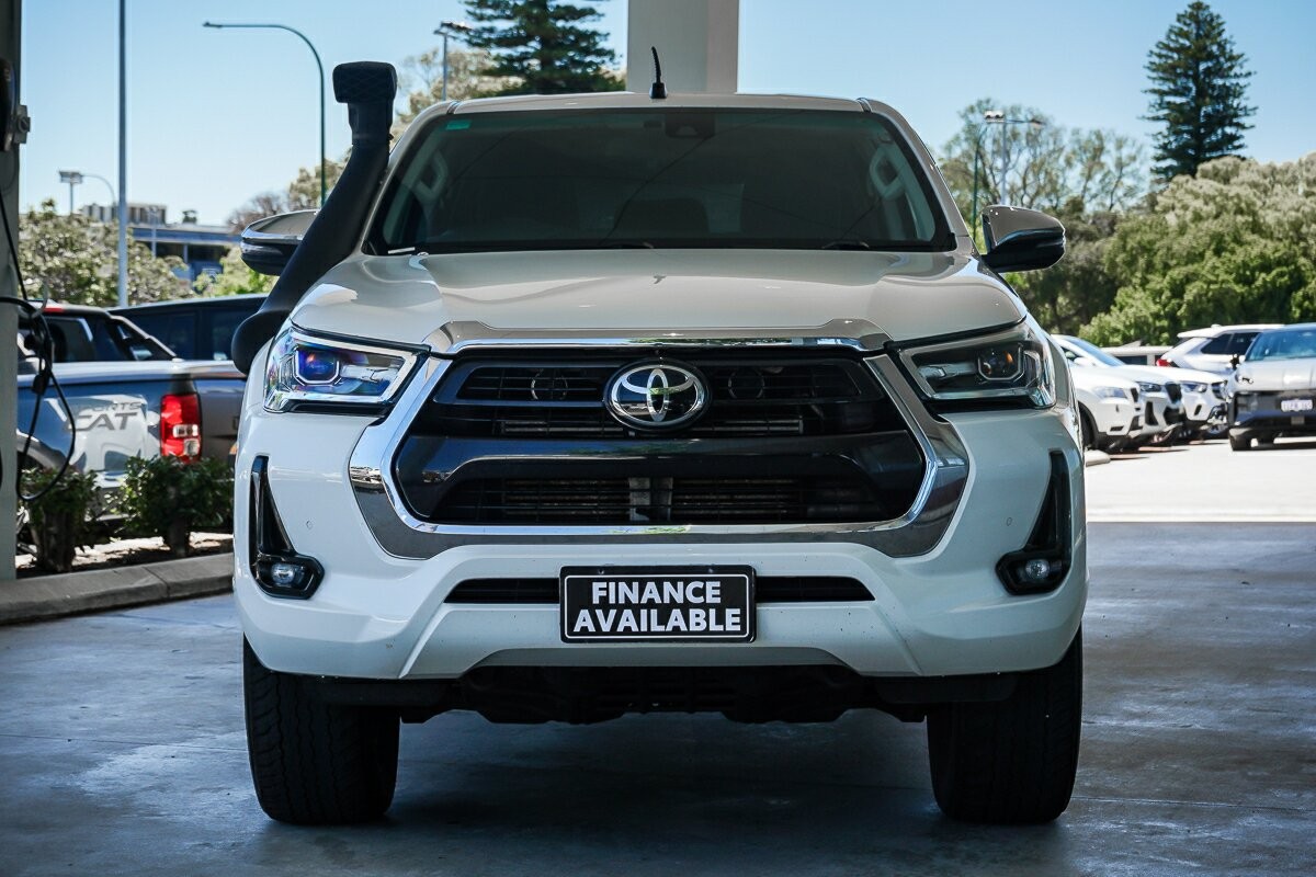 Toyota Hilux image 3