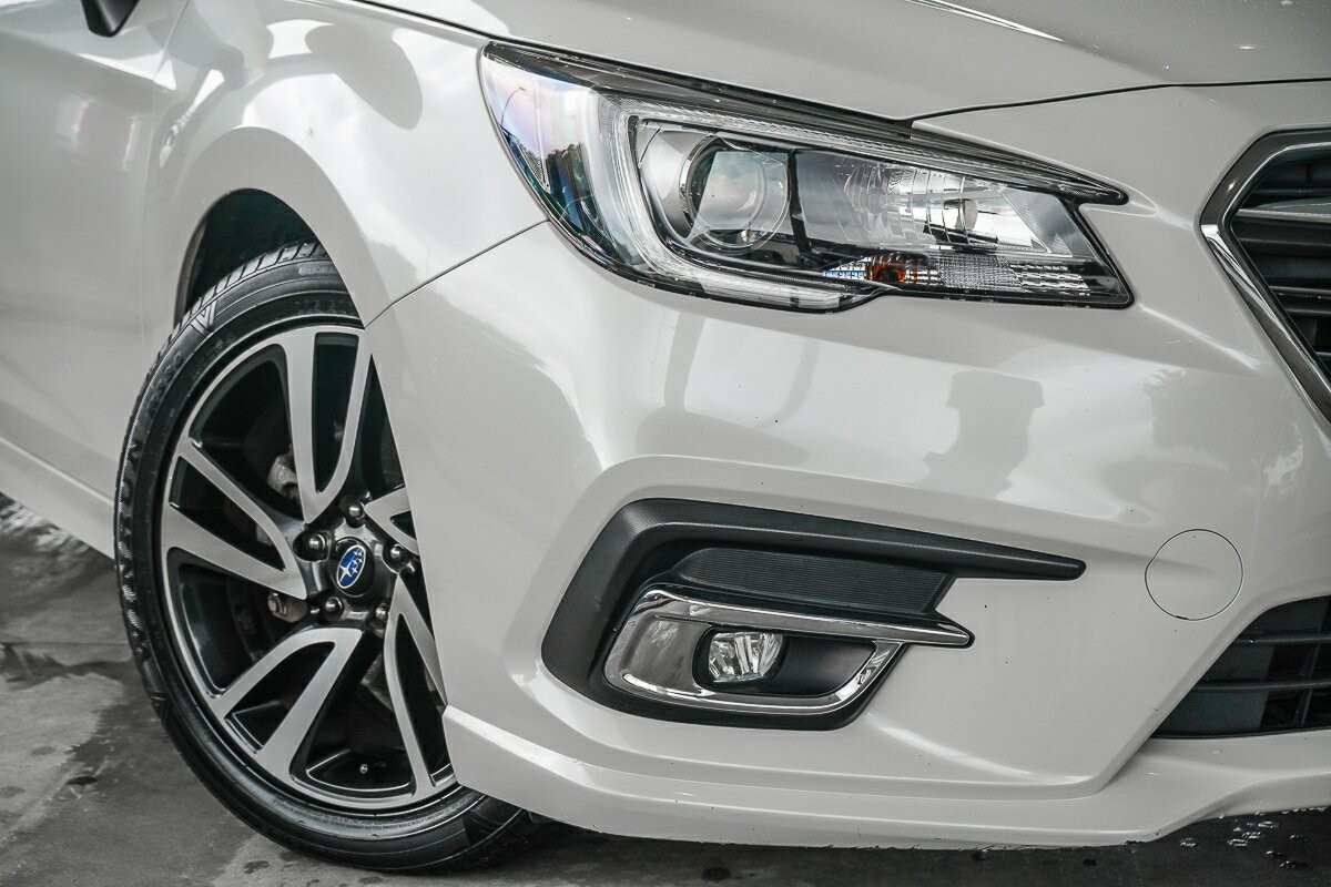 Subaru Liberty image 2