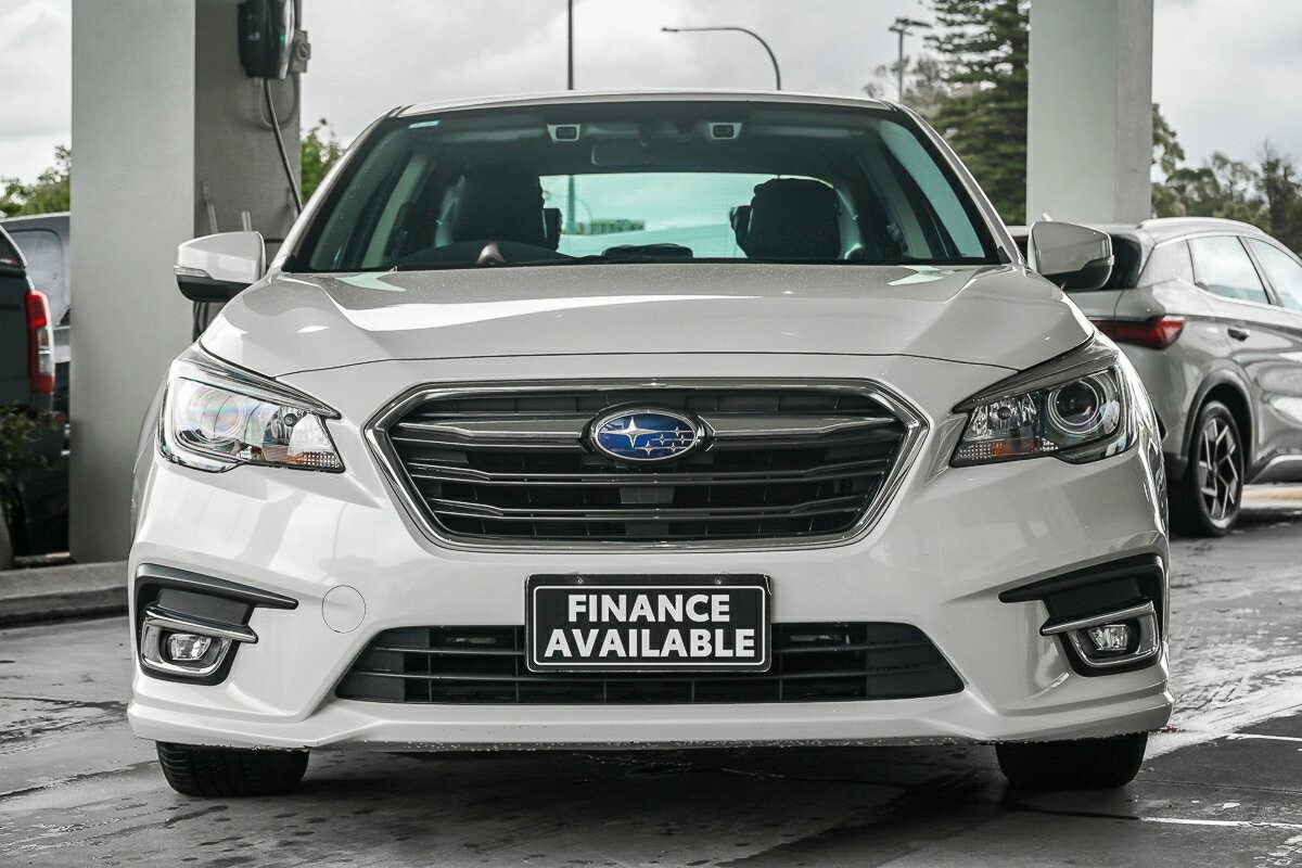 Subaru Liberty image 3