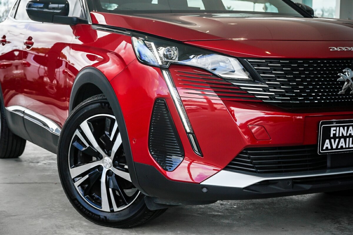 Peugeot 3008 image 2