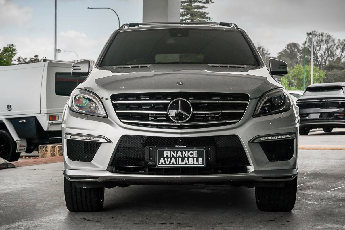 Mercedes Benz M-class image 3