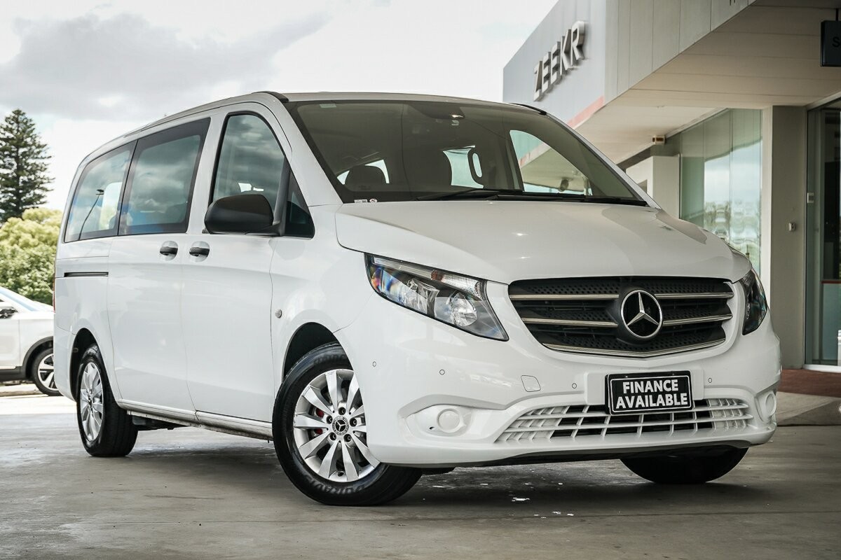 Mercedes Benz Valente image 1