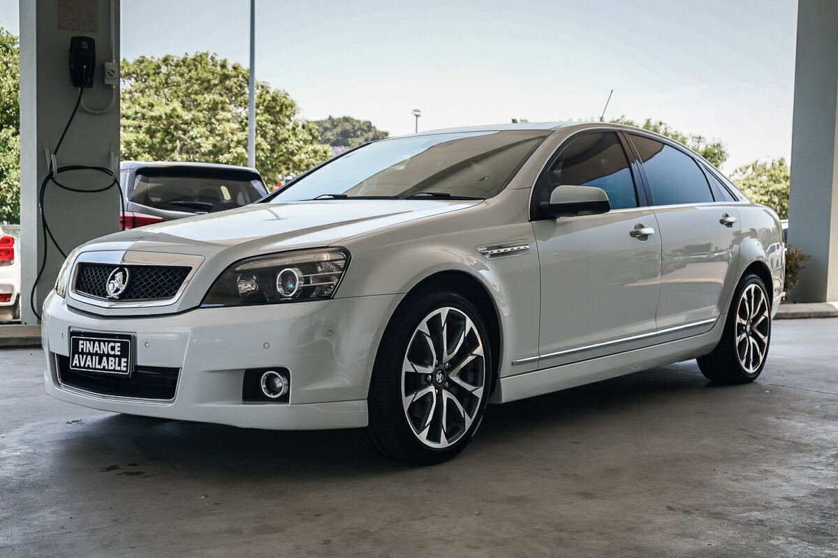 Holden Caprice image 4