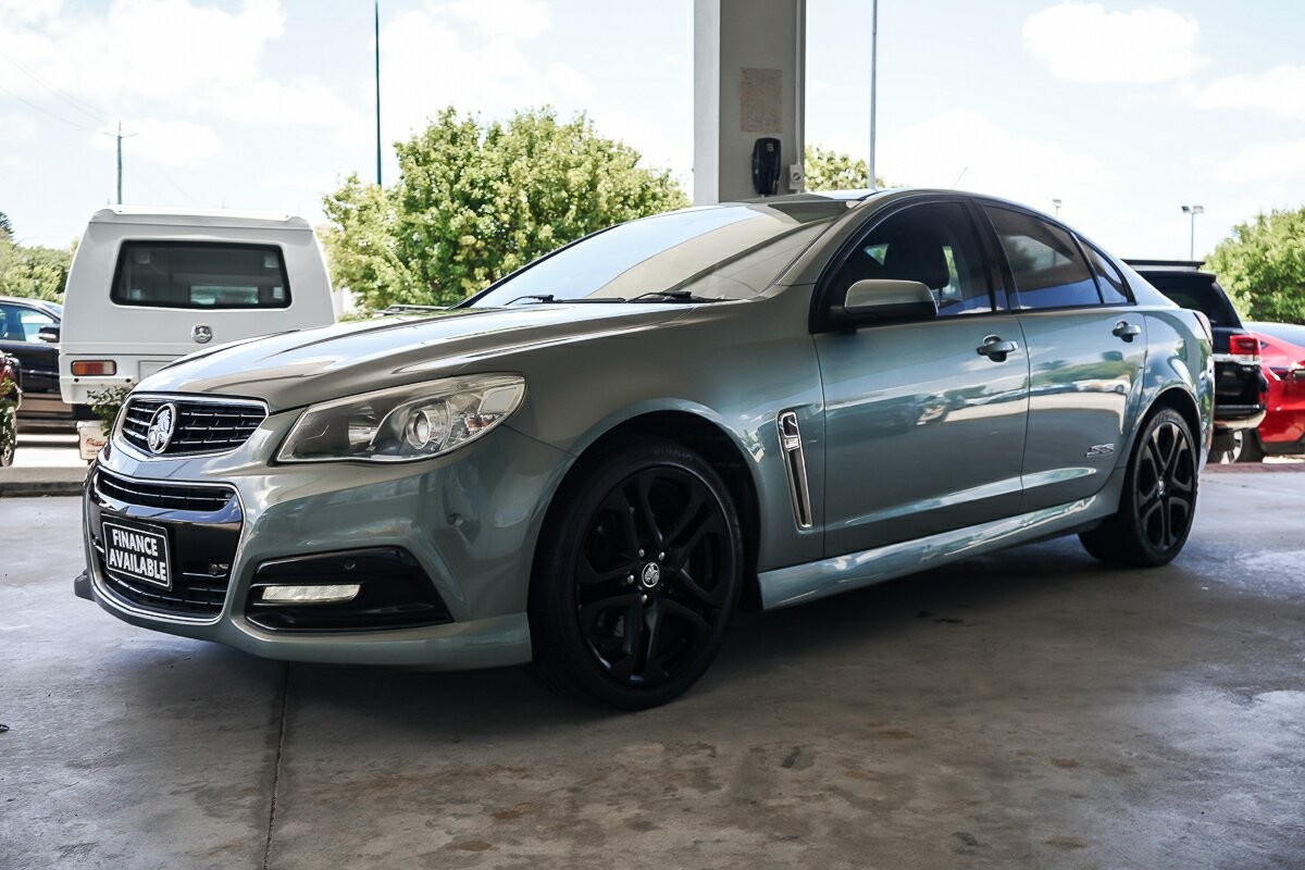 Holden Commodore image 4