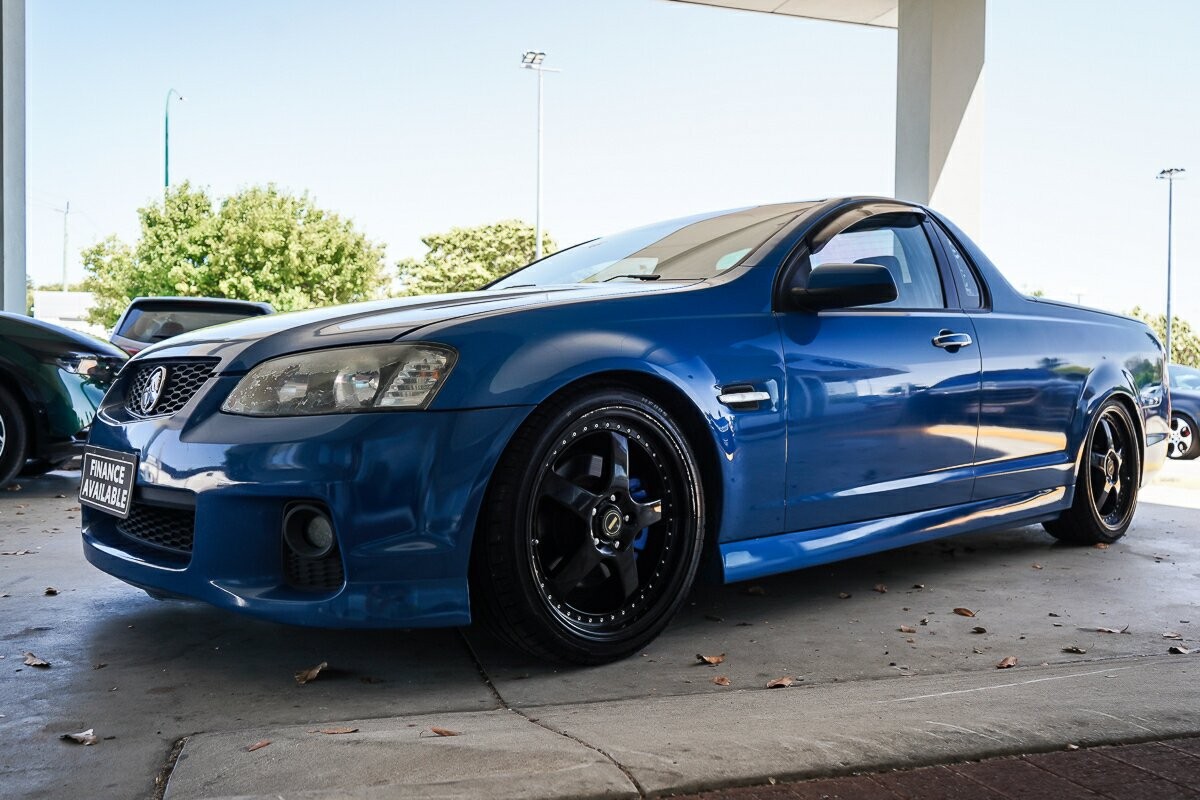 Holden Ute image 4