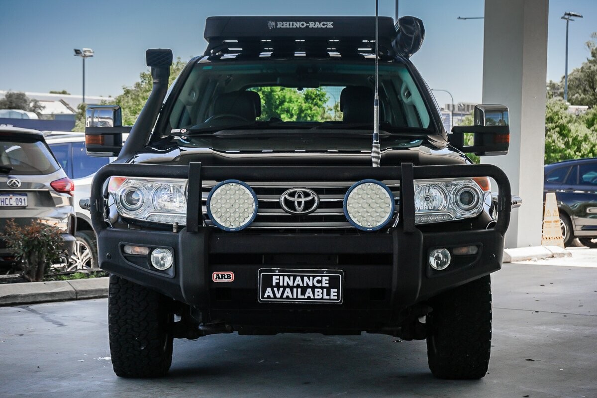 Toyota Landcruiser image 4