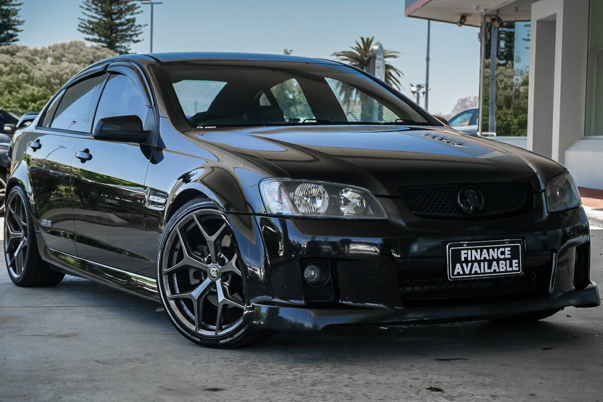 Holden Commodore image 1