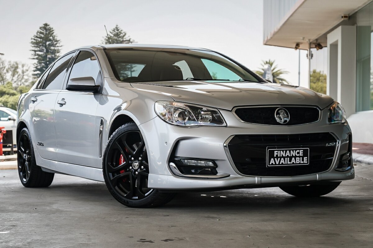 Holden Commodore image 1