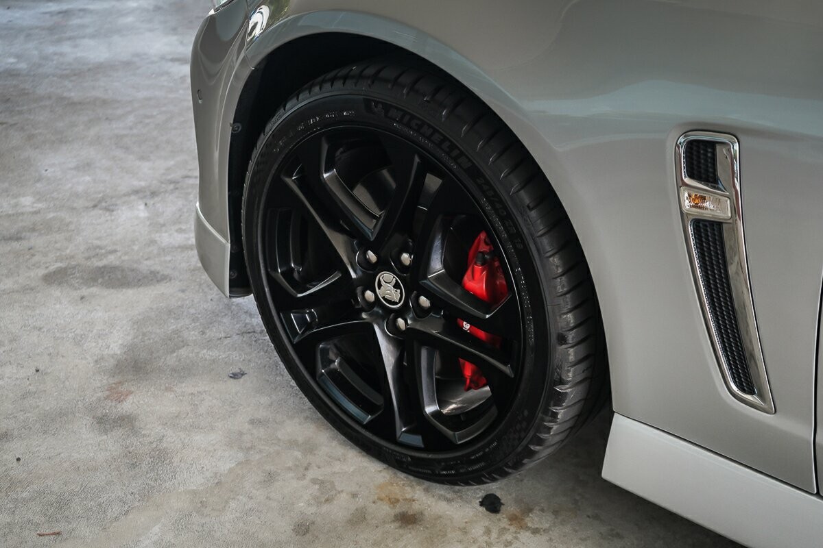 Holden Commodore image 4