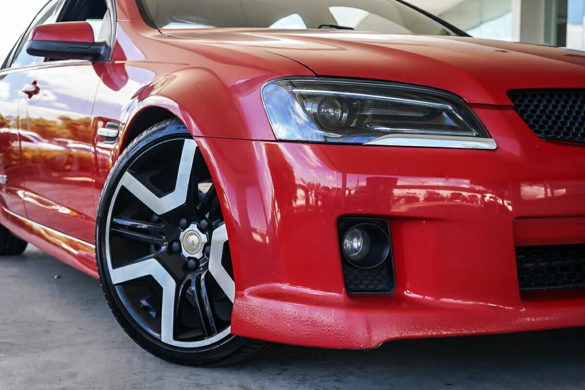 Holden Commodore image 2