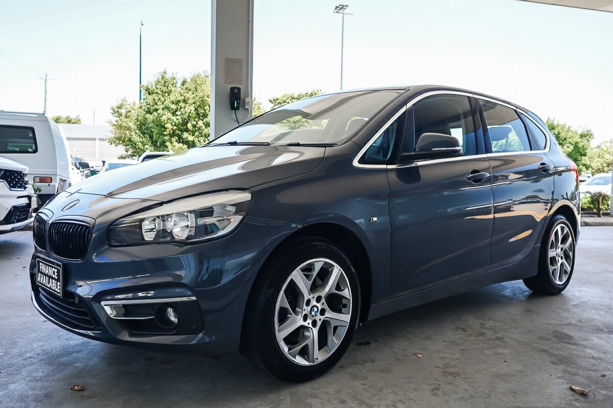 BMW 2 Series image 4