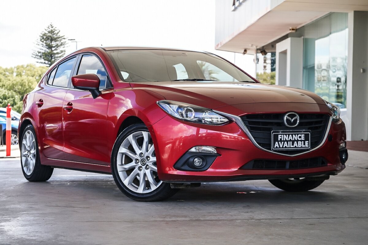 Mazda 3 image 1