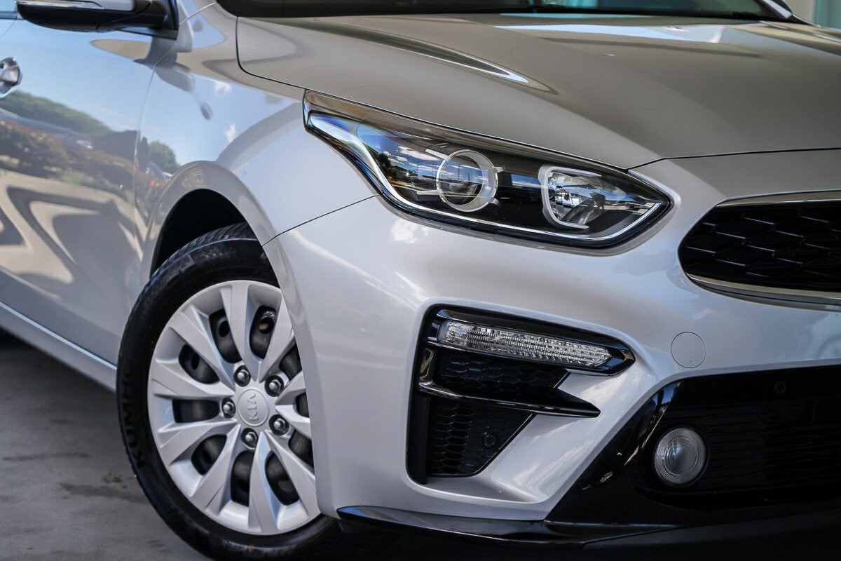 Kia Cerato image 2
