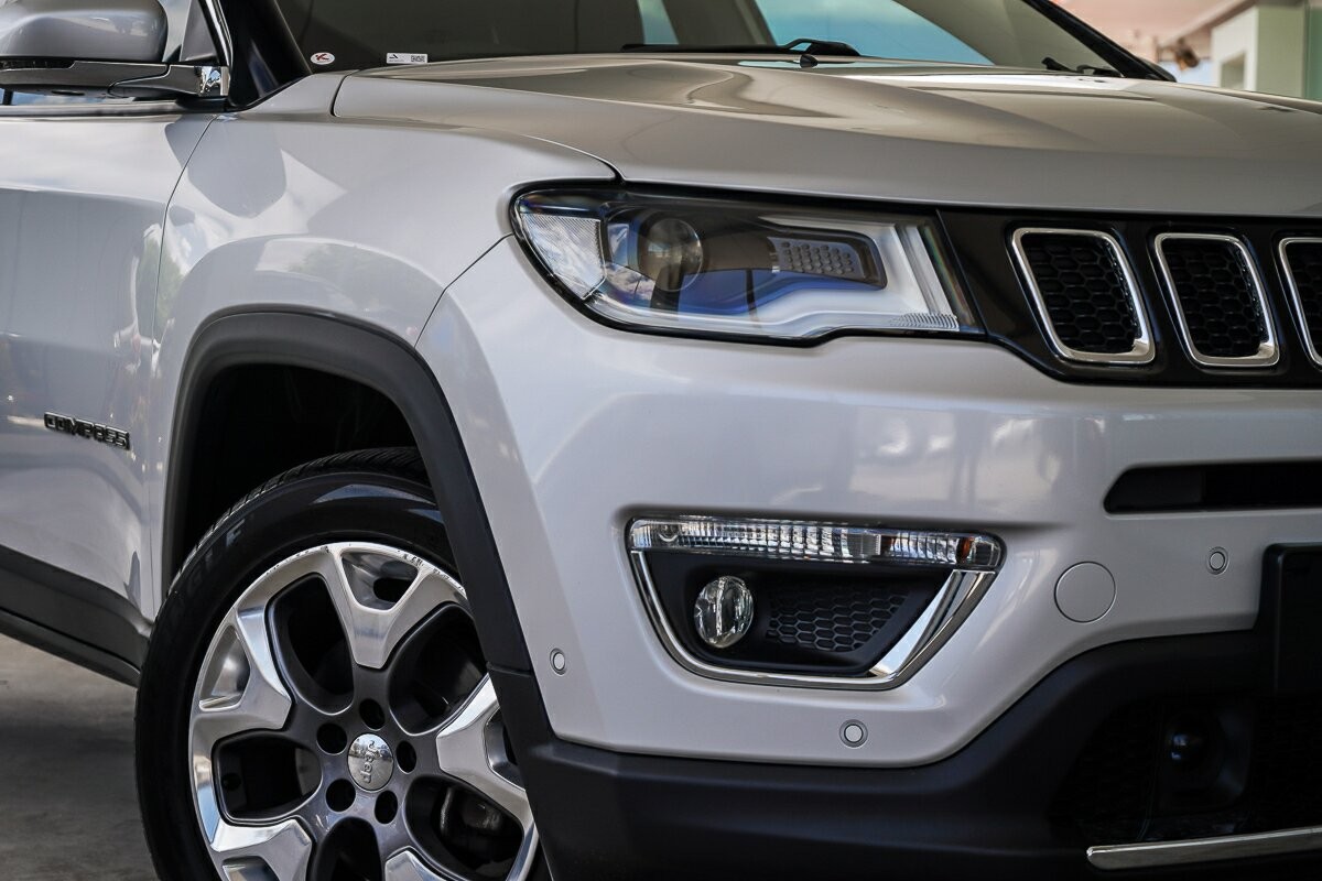 Jeep Compass image 2