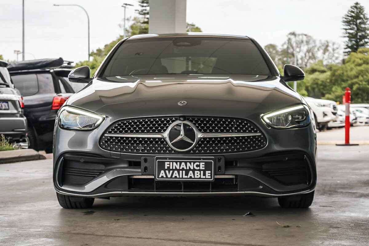 Mercedes Benz C-class image 3