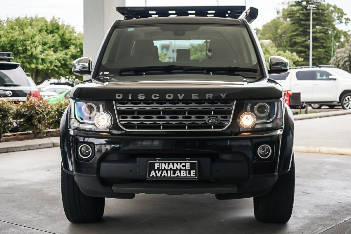 Land Rover Discovery image 2