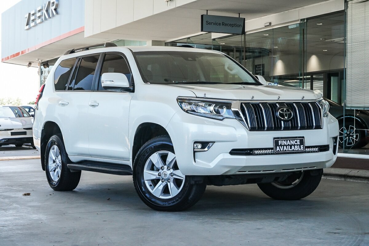 Toyota Landcruiser Prado image 1