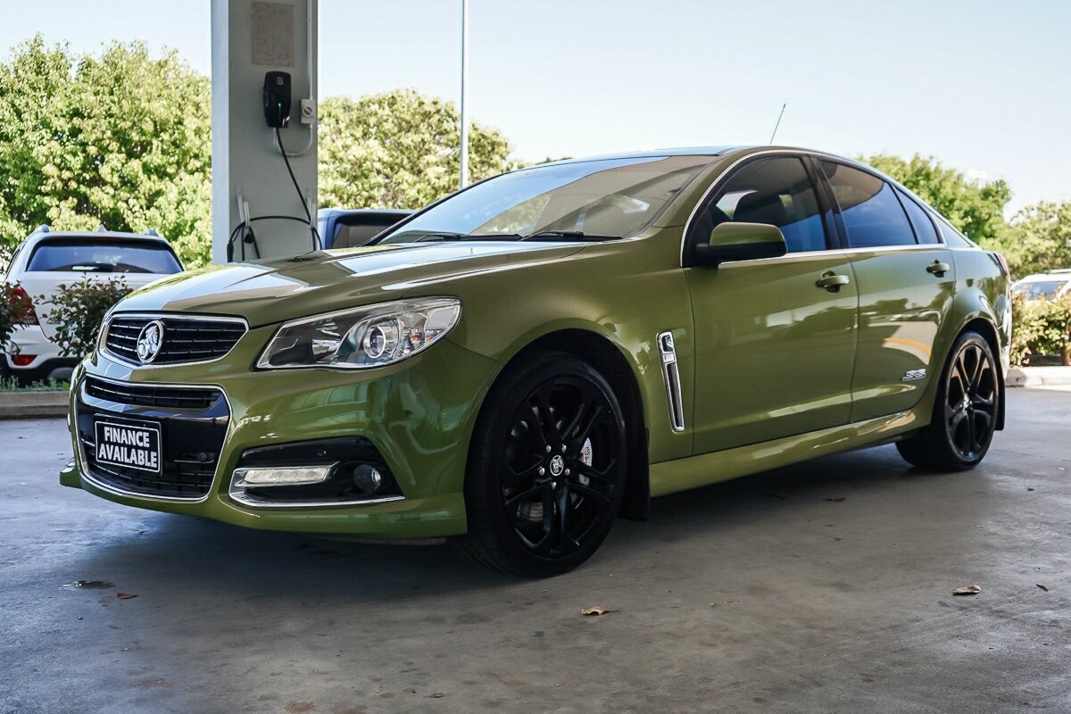 Holden Commodore image 4