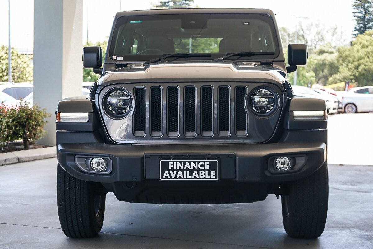 Jeep Wrangler image 3