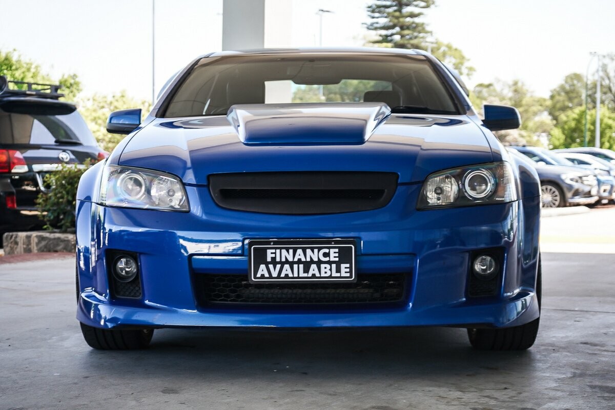 Holden Commodore image 3