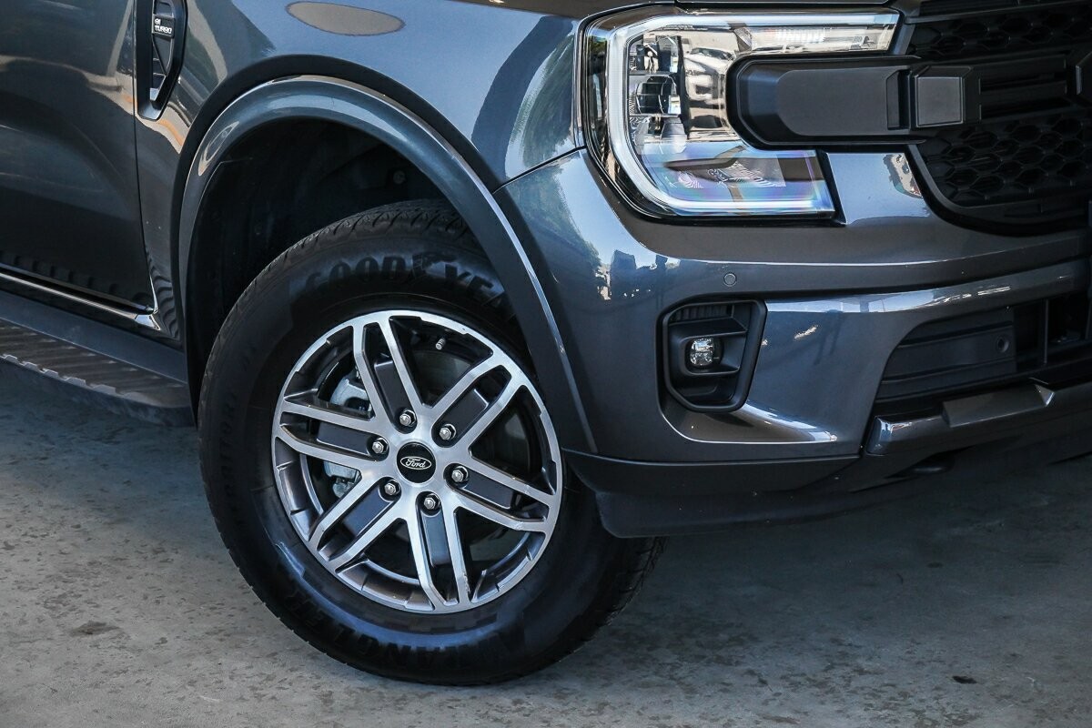 Ford Everest image 3