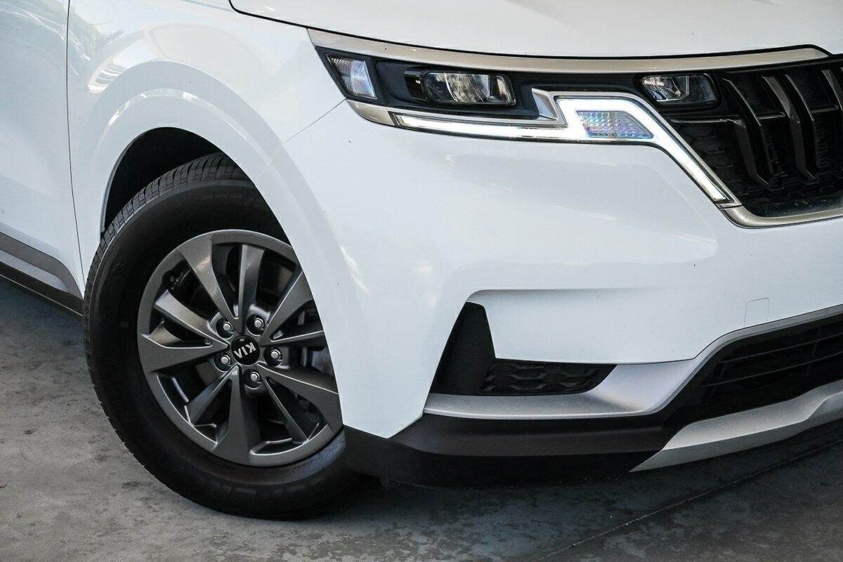 Kia Carnival image 2