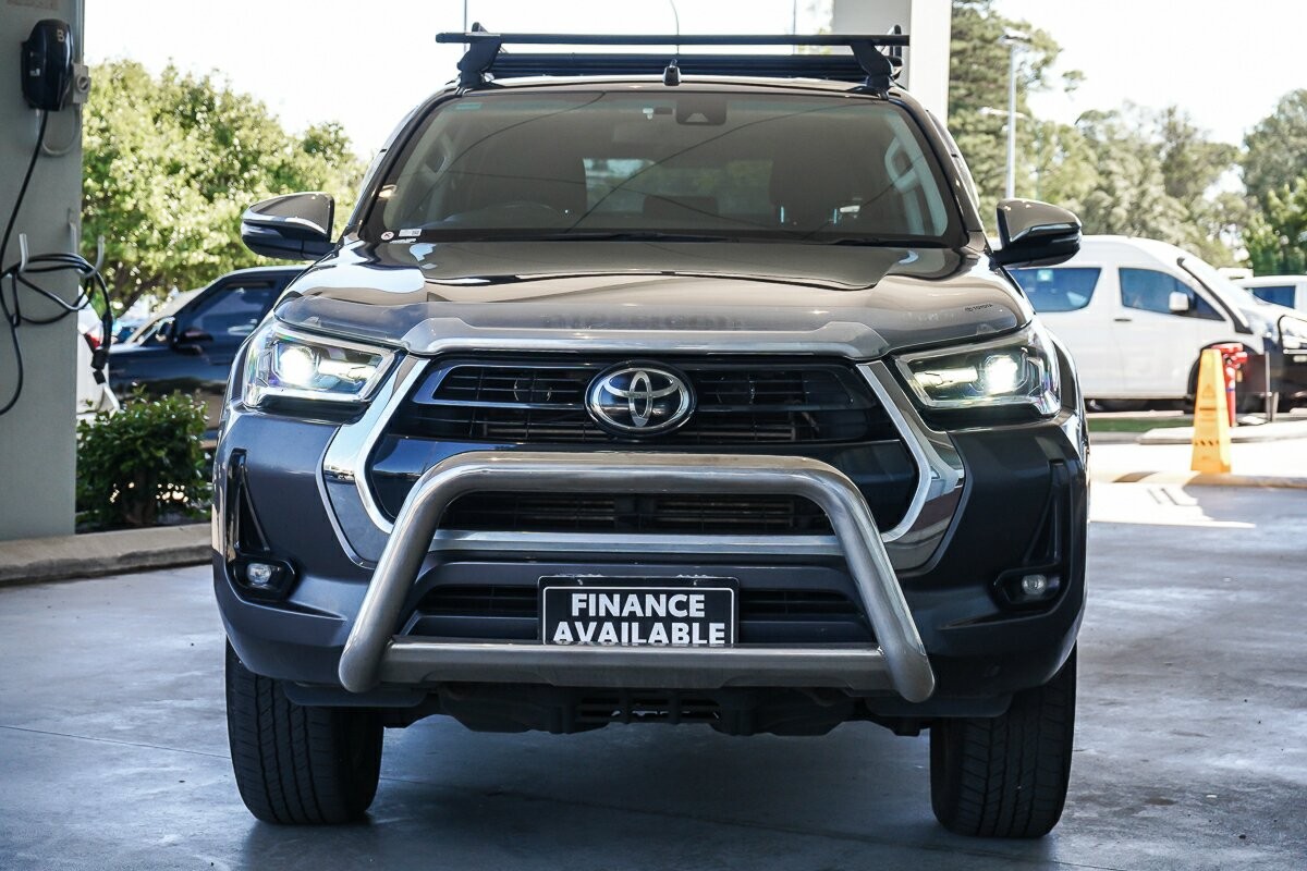 Toyota Hilux image 3