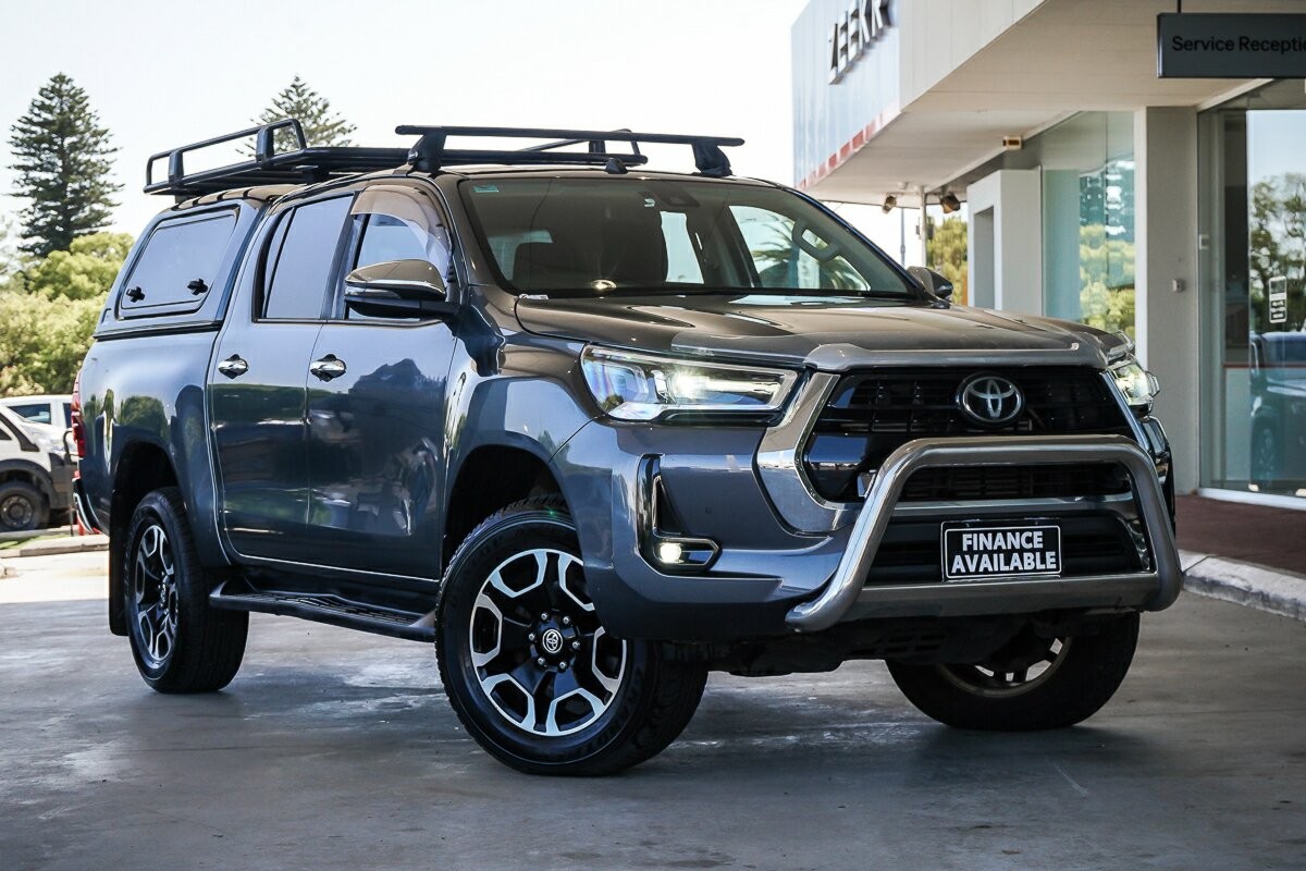Toyota Hilux image 1