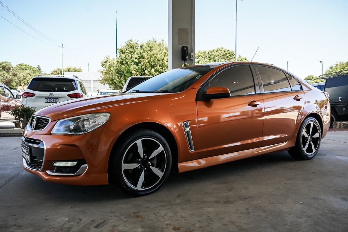 Holden Commodore image 4