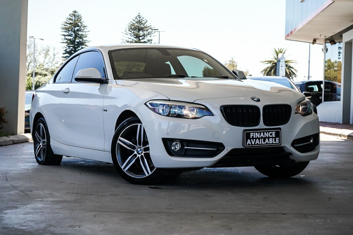 BMW 2 Series image 1