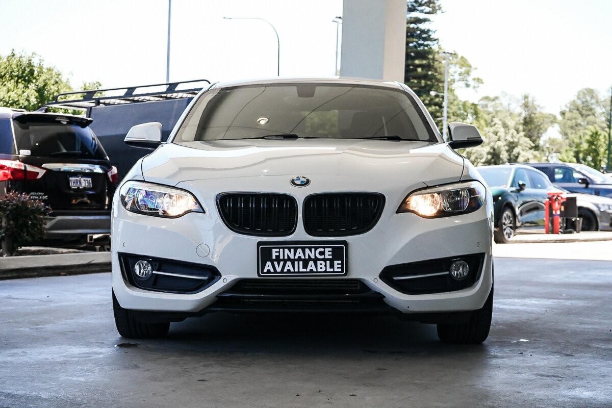 BMW 2 Series image 3