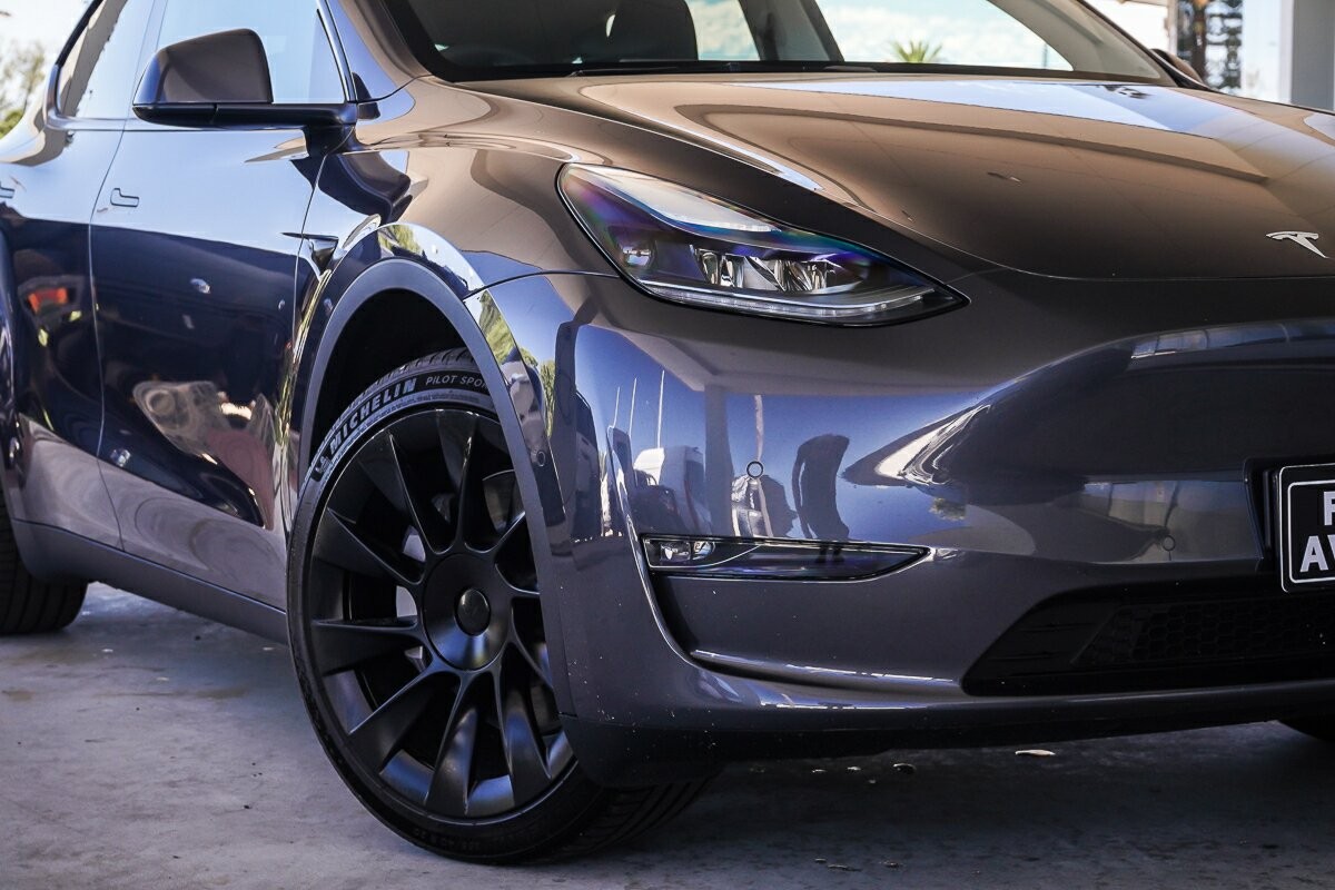 Tesla Model Y image 2