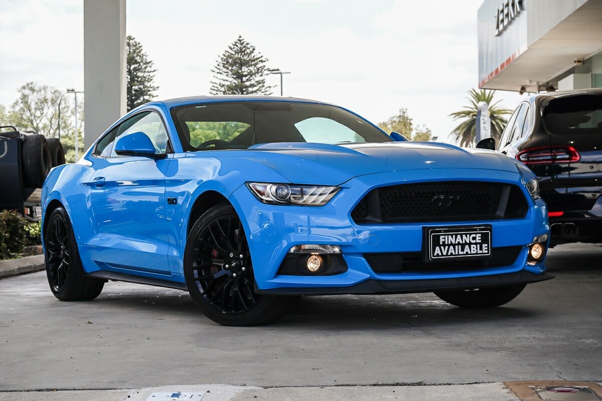 Ford Mustang image 1