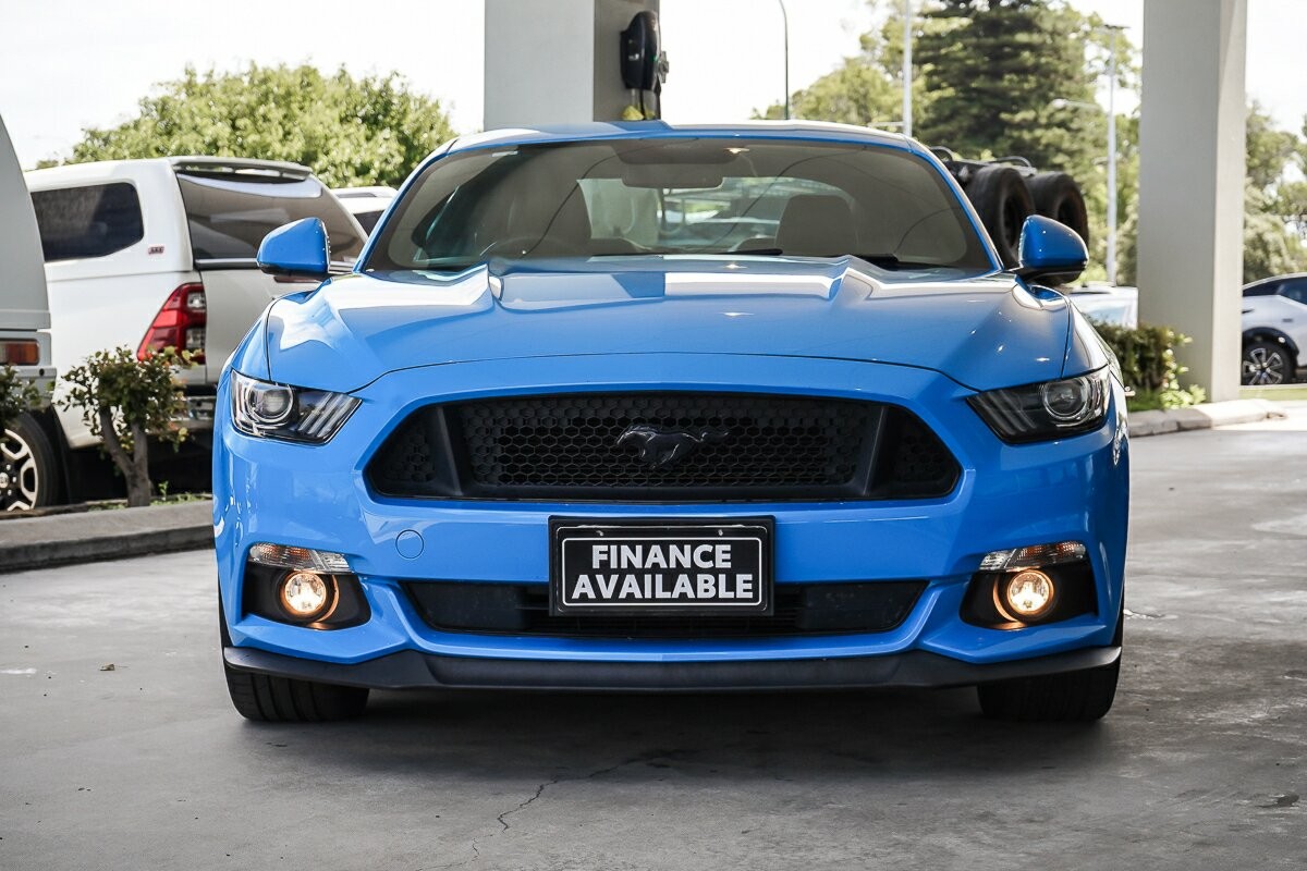 Ford Mustang image 3