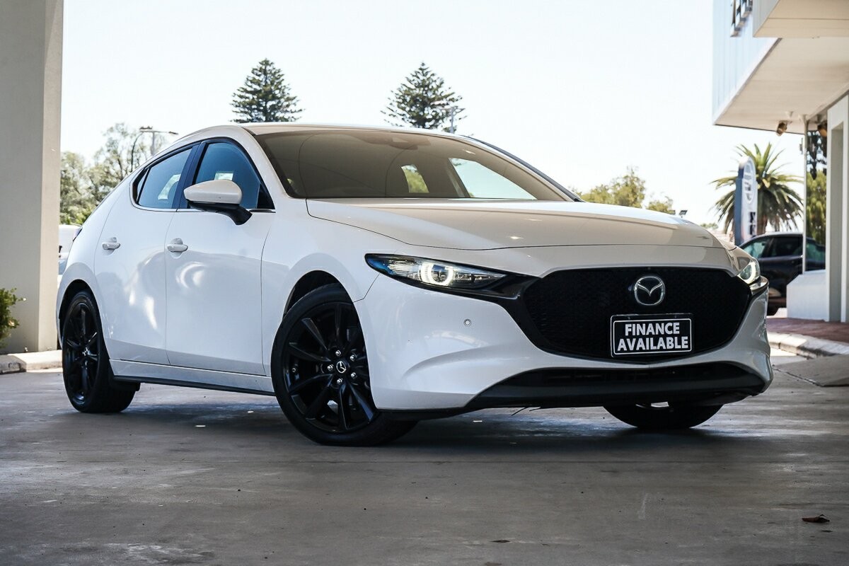 Mazda 3 image 1
