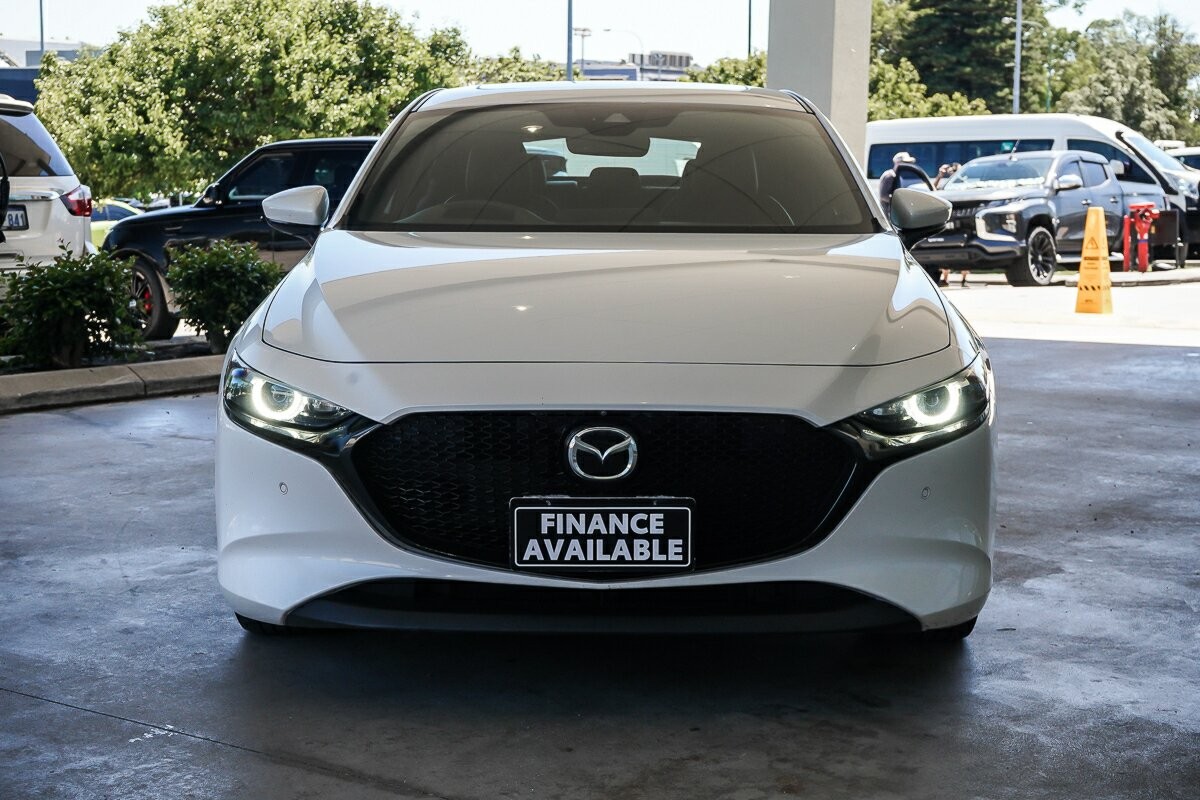 Mazda 3 image 3