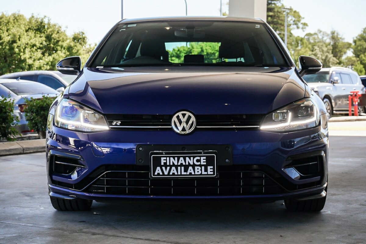 Volkswagen Golf image 3