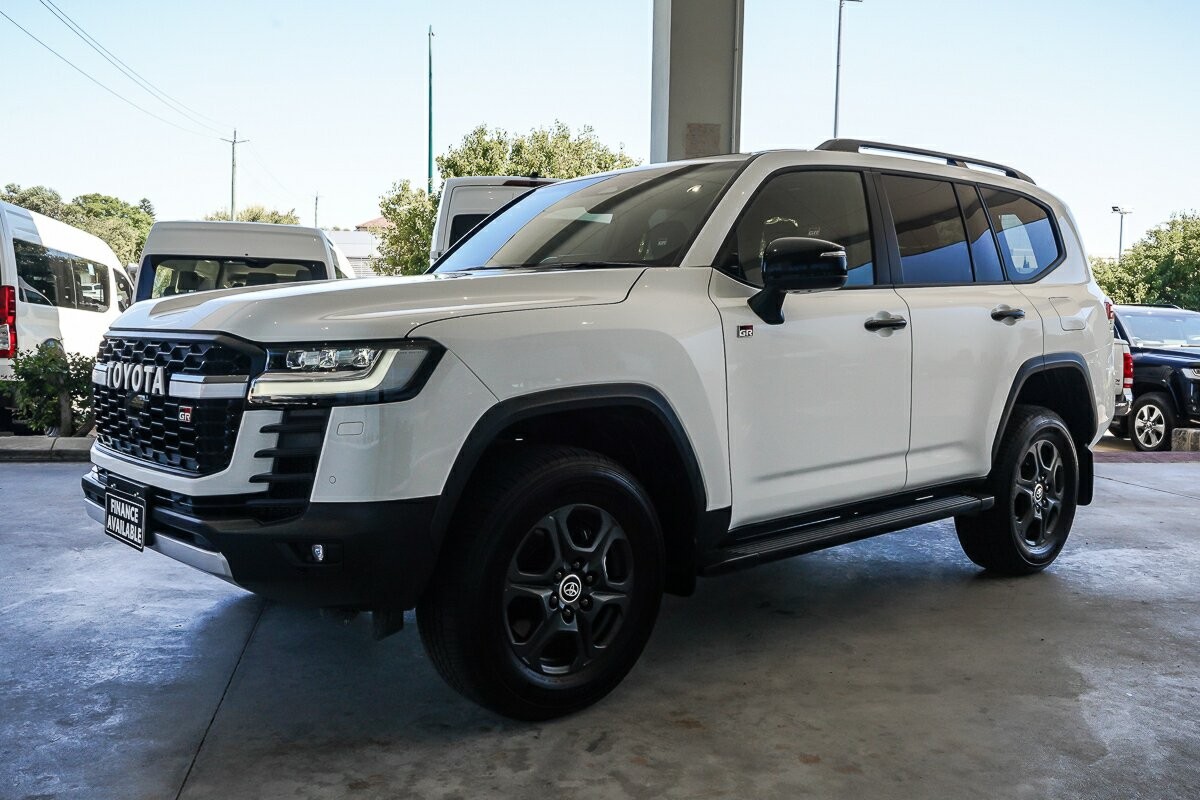 Toyota Landcruiser image 4