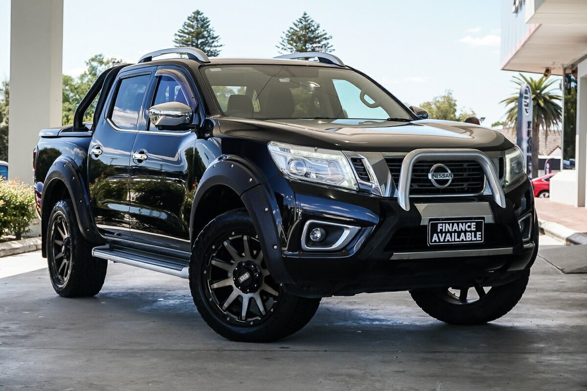 Nissan Navara image 1