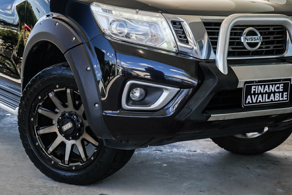 Nissan Navara image 2