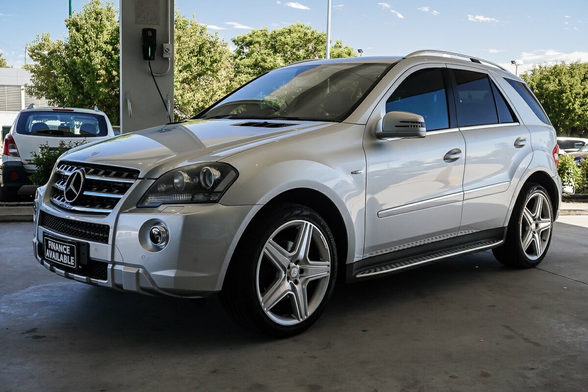 Mercedes Benz M-class image 4