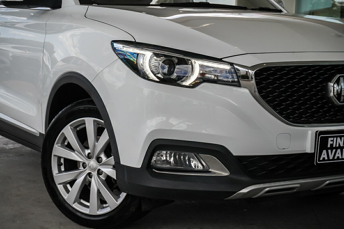 MG Zs image 2