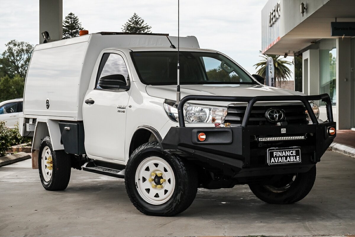 Toyota Hilux image 1